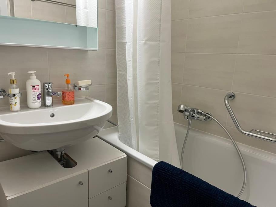 Apartment 5 Minutes A Pied De La Gare Lausanne
